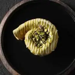 Pistachio Roll Crepe