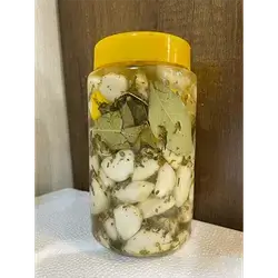 Marinated Garlic With Mint