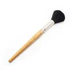 Artisian brush