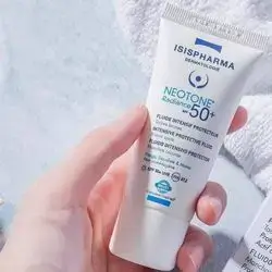ISIS Pharma  NEOTONE Radiance SPF 50+