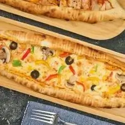 Vegetable Pide