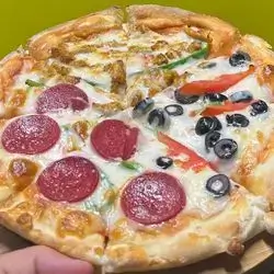 Four Season Pizza