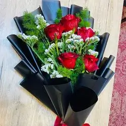 Modern Red Rose Bouquet