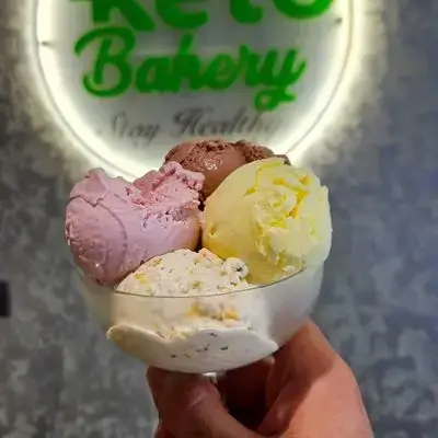 Mix flavour ice cream