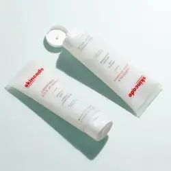 Skincode essentials clarifying wash oil control 125 ml