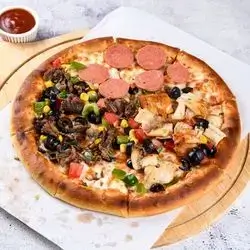 Four Season  Pizza