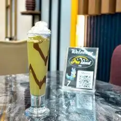 Pistachio Milkshake