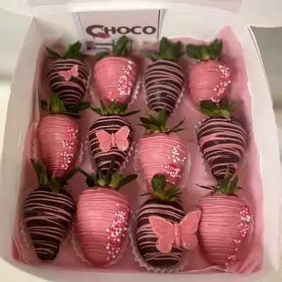 Strawberry Box with Chocolate