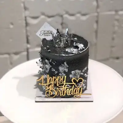 Mini Black Cake with Silver Crown