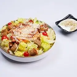 سلطة سيزر باربكيو ٢٣١ سعرة حرارية