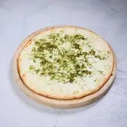 Akkawi Manakish With Thyme