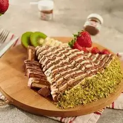 Special Triangle Nutella Crepe With White Chocolate