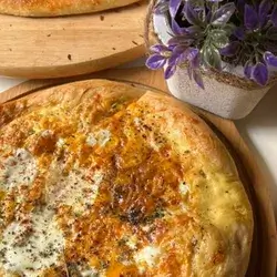 Small Cheese Pie 