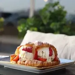 Croissant Ice Cream