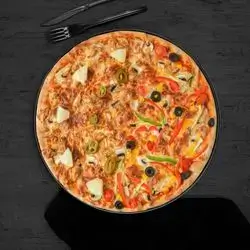 Chicken Veggie Pizza (674 Cal | P:75G)