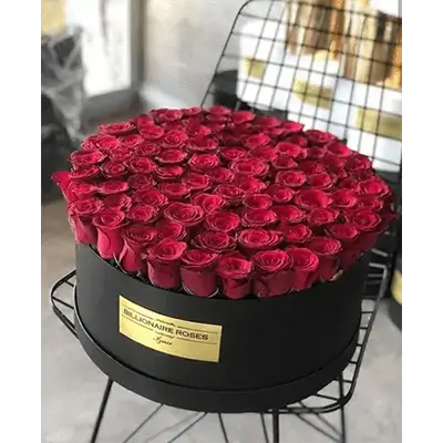 Box Of Red Flowers With Accessories, 70 Flowers