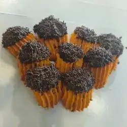 Petit Four