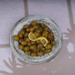 Olives Marinated With Garlic
