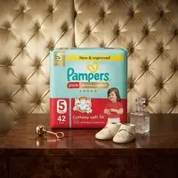 PAMPERS 5 ( 42PCS ) PANTS