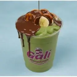 Banana, Chocolate And Pistachio Sauce Cup