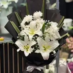 White Flowers Bouquet