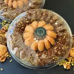 Date and coconut cookies 
