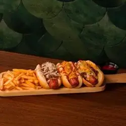 Crazy Hot Dog Plate