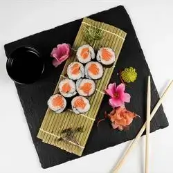 Salmon Maki
