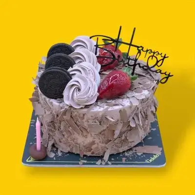 Chocolate Birthday Cake - 7 People