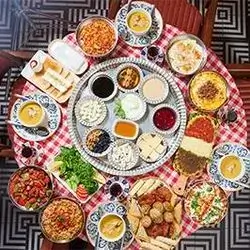 Tarwika Breakfast - For 4 Person