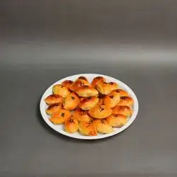 Almond Kulicha