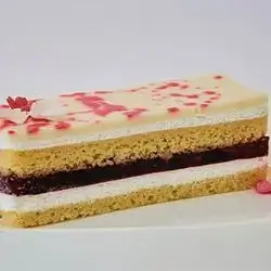 Berry Chantilly Cake Slice