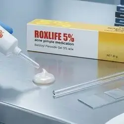 ROXLIFE 5% acne pimple medication (Benzoyl Peroxide) Gel
