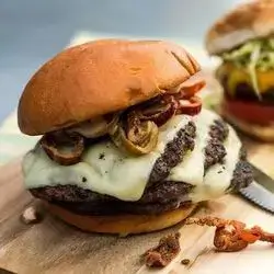 Triple Cheese Burger (300g Meat)