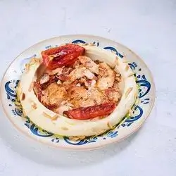 Hummus With Chicken Shawarma
