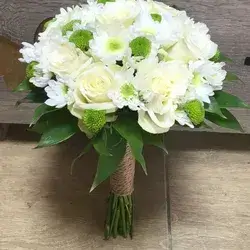 The Bride's Flower-Offwhite&Green