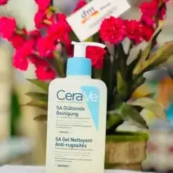 CeraVe Facial Wash for Dry Skin, 236 ml
