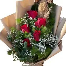Red Rose With Accessories Bouquet