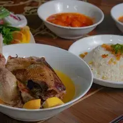 Kurdish Rice With Rooster