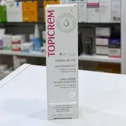 Topicrem MELA day cream SPF50+