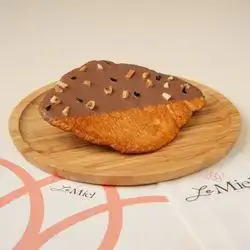 Flat Croissant (Milk Chocolate)