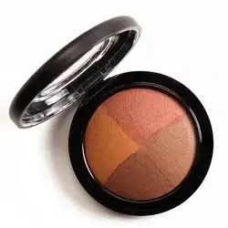 Mac Naturally Enhanced Skinfinish Powder
