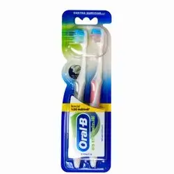 Oral-B (2 Toothbrushes)