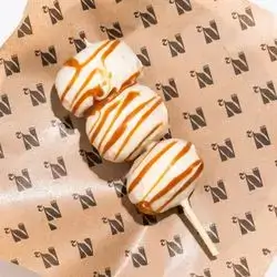 Donut Balls With White Chocolate