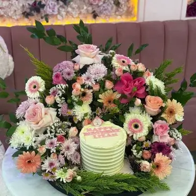 Cake and flowers