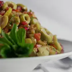 Nazeli Olive Salad