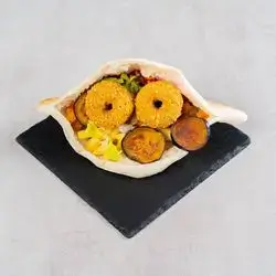 Mix Falafel In Samoon