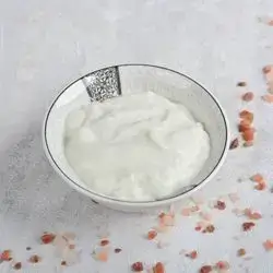Yogurt and garlic