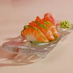 Salmon Nigiri (3 Pieces)