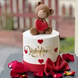Chocolate Cake For 6-8 Person